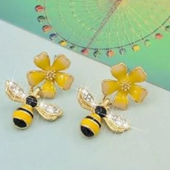 Bee Stud Gold Plated Dangle Drop Earrings for Women Jewelry - Picture 3 of 9